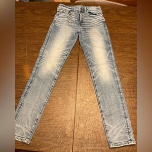 American Eagle 28 x 32 Light Blue Denim Jeans Athletic Skinny Airflex+ AEO EUC